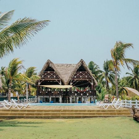 Los Olivos La Playa Hotel Y Restaurante Escuintla ภายนอก รูปภาพ